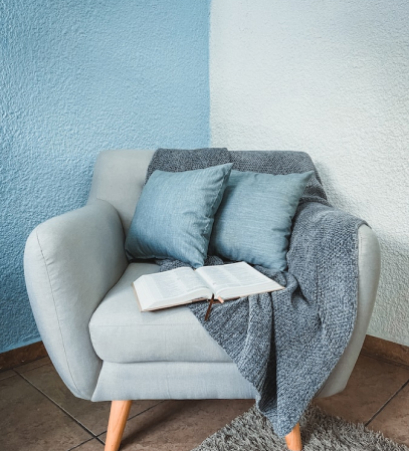 Modern Fashionable Wooden Sofa Chair